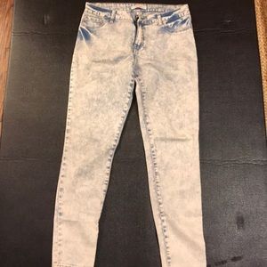 New Acid Wash Denim